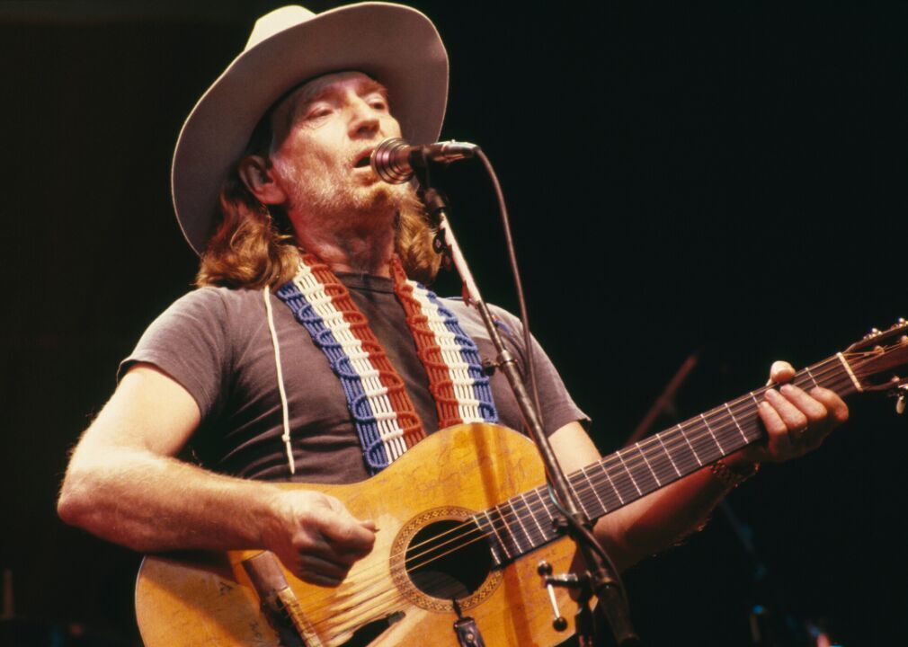 1982 (tie): 'Always on My Mind' by Willie Nelson, 'Just to Satisfy You' by Waylon Jennings and Willie Nelson, 'Slow Hand' by Conway Twitty, 'She Got the Goldmine (I Got the Shaft)' by Jerry Reed